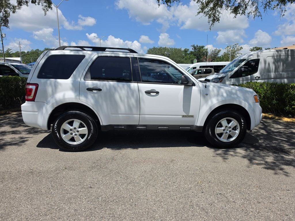 2008 Ford Escape — interior view