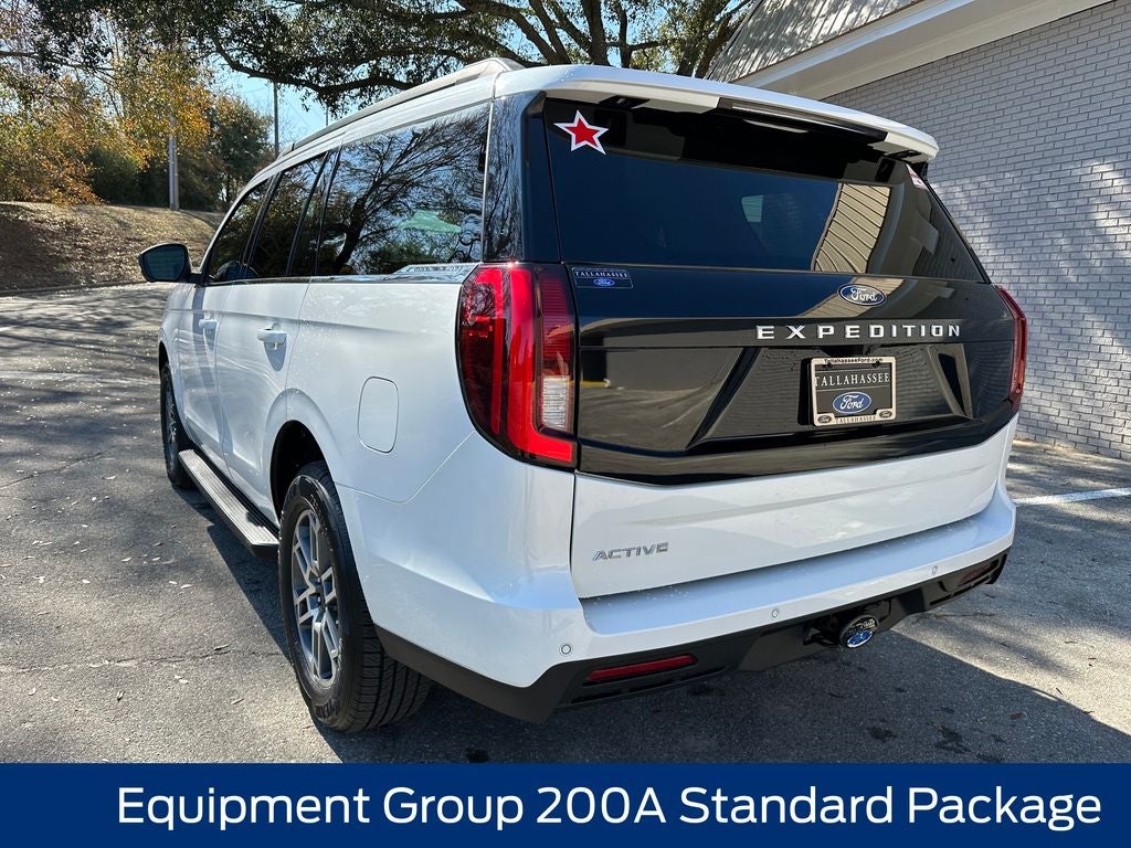 2025 Ford Expedition — side profile view